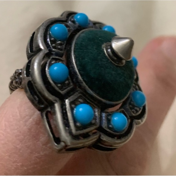 Gucci Velvet Beaded Spike Cocktail Ring Size 5.5 - Picture 4 of 16